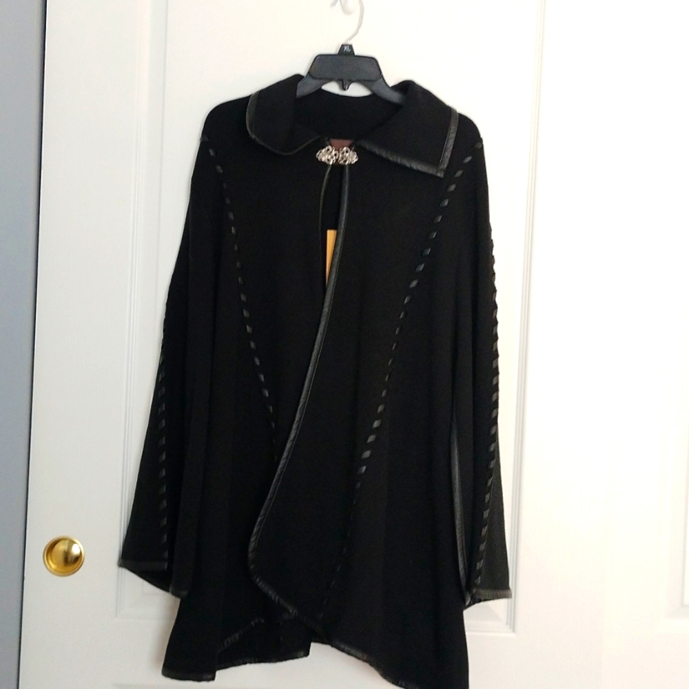 Black Cape by Patricia Nash, Size M/L